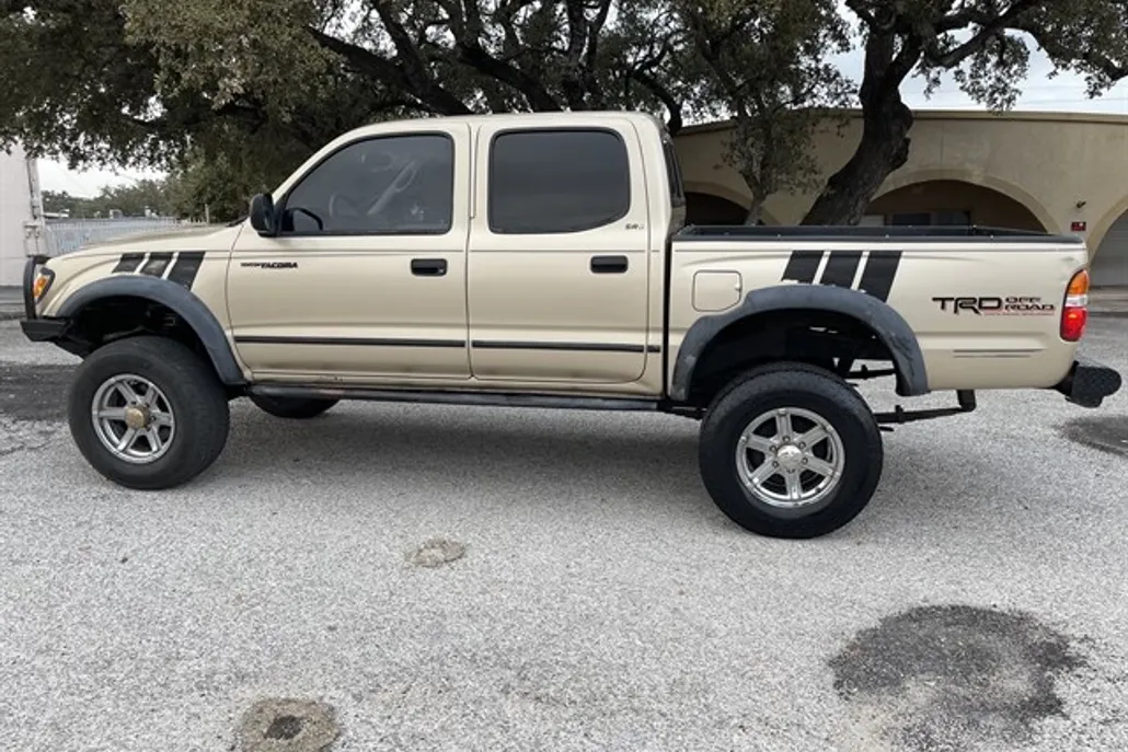 2001 Toyota Tacoma photo 1