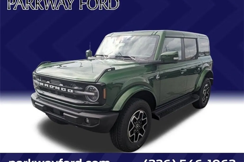 2025 Ford Bronco Outer Banks photo 1