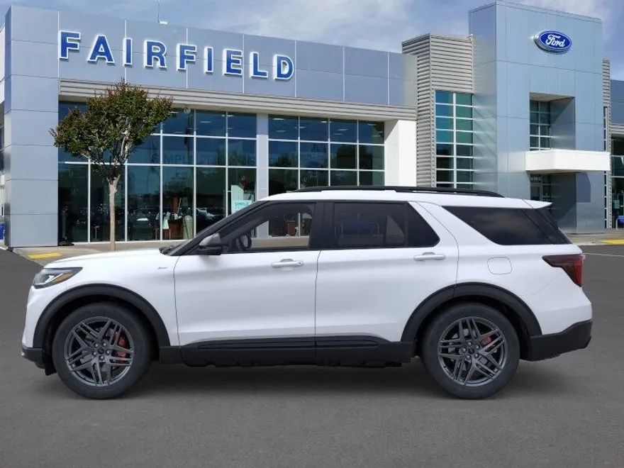 2025 Ford Explorer ST-Line photo 1