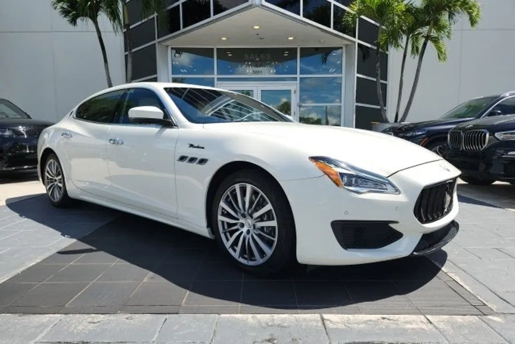 2022 Maserati Quattroporte Modena photo 1