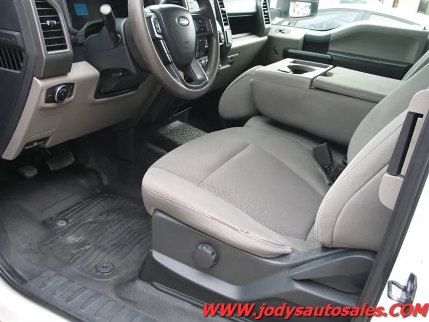 2022 Ford F-250 XL photo 1