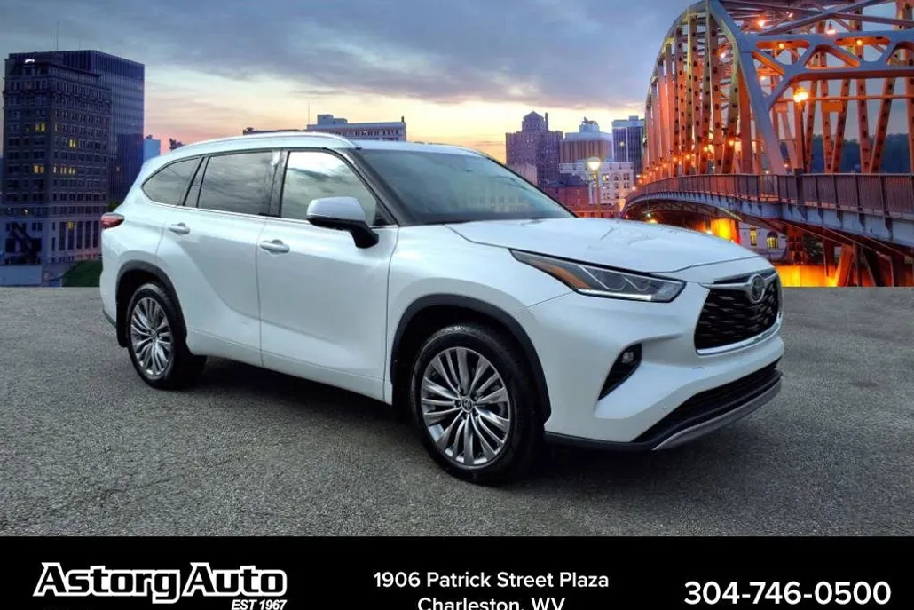 2022 Toyota Highlander Platinum photo 1