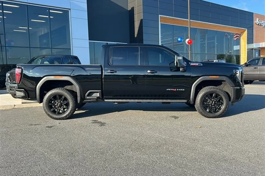 2025 Gmc Sierra HD AT4 photo 1