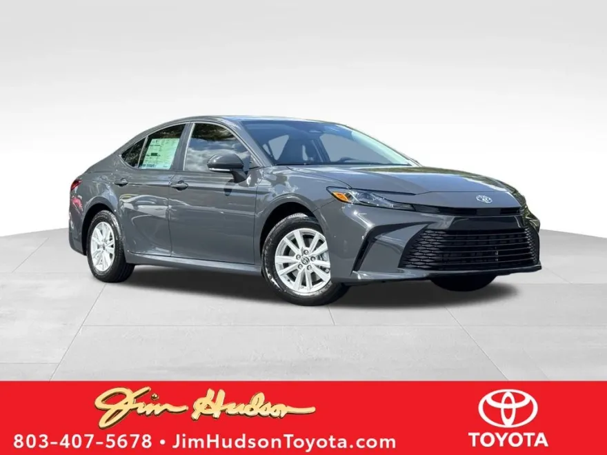 2026 Toyota Camry LE photo 1