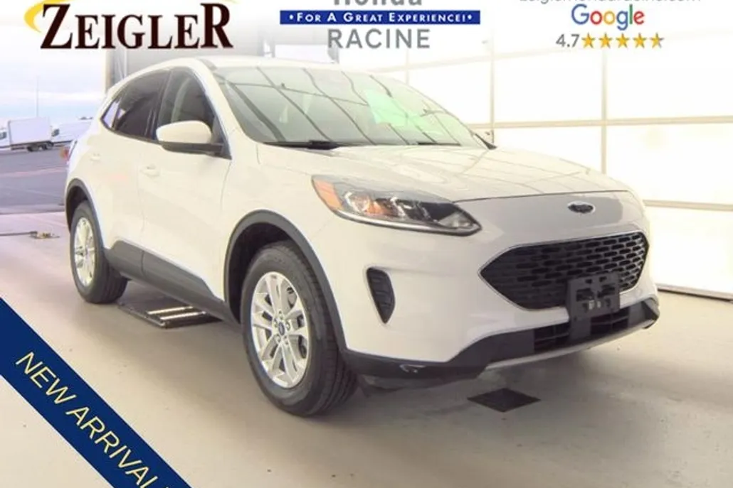 2021 Ford Escape SE photo 1