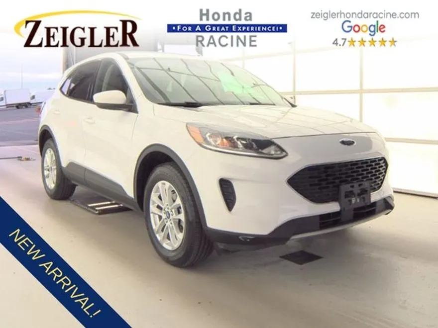2021 Ford Escape SE photo 1