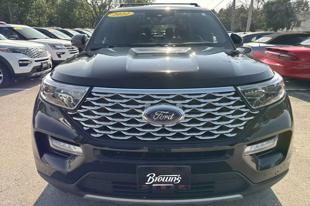 2022 Ford Explorer Platinum photo 1