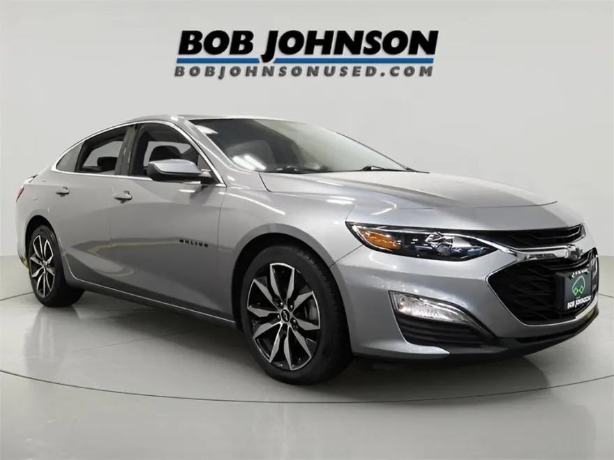 2023 Chevrolet Malibu RS photo 1