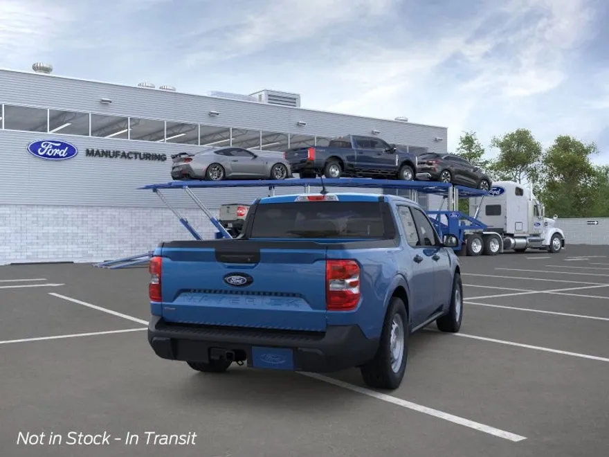 2025 Ford Maverick XL photo 1