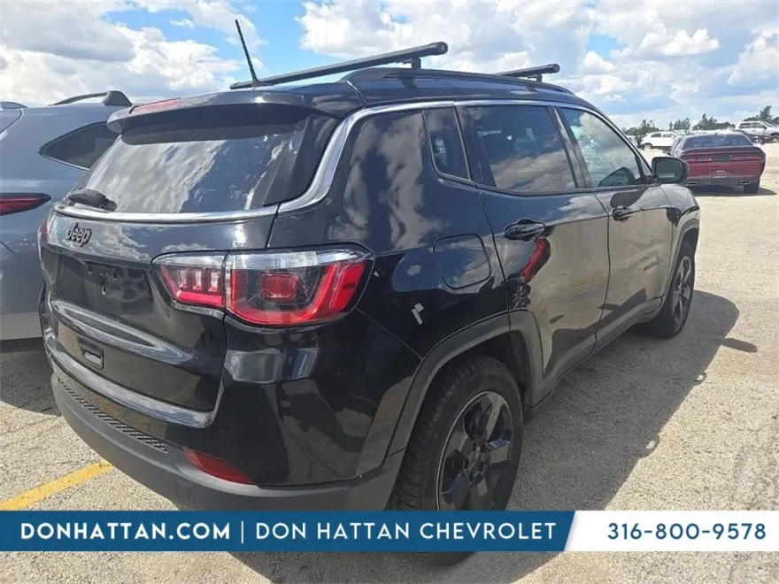 2020 Jeep Compass Latitude photo 1