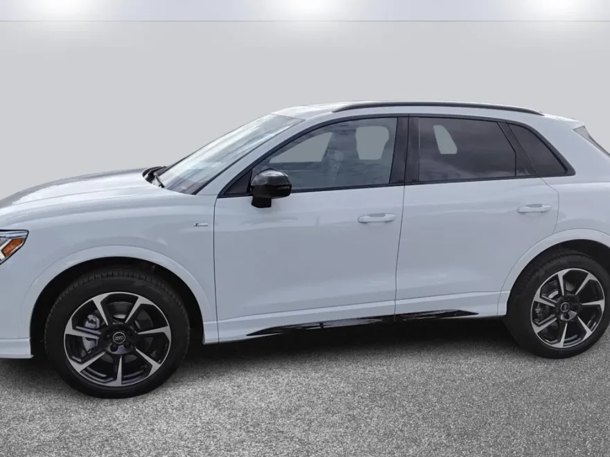 2025 Audi Q3 S line Premium Plus photo 1