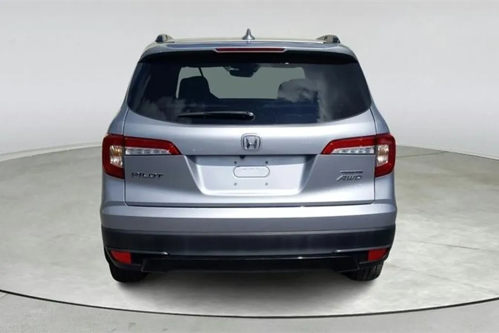 2022 Honda Pilot Special Edition photo 1
