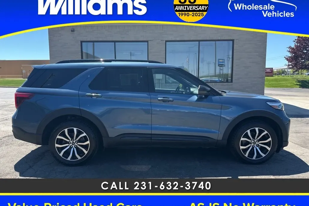 2020 Ford Explorer ST photo 1