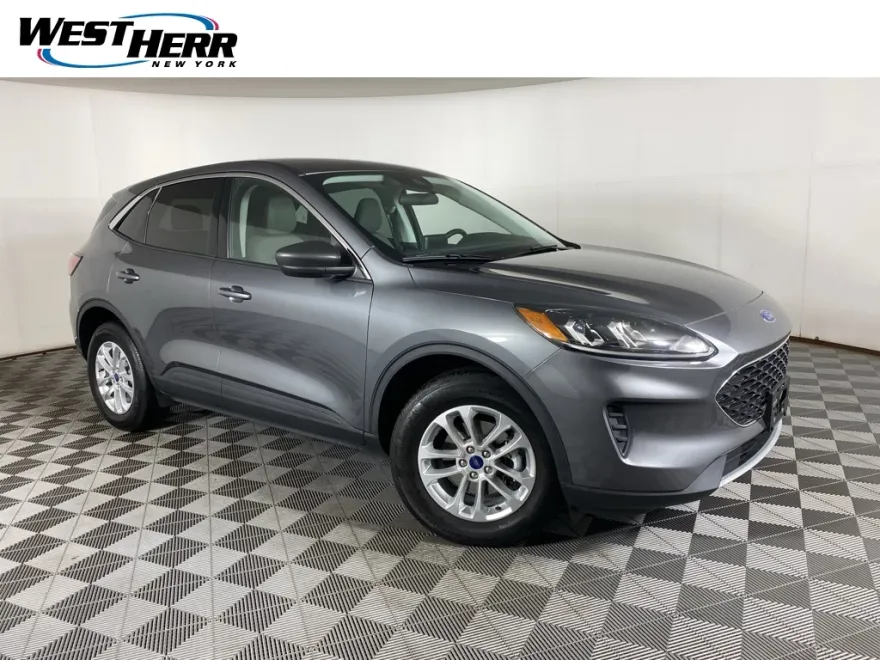 2022 Ford Escape SE photo 1