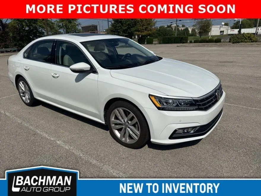 2018 Volkswagen Passat 2.0T SE photo 1