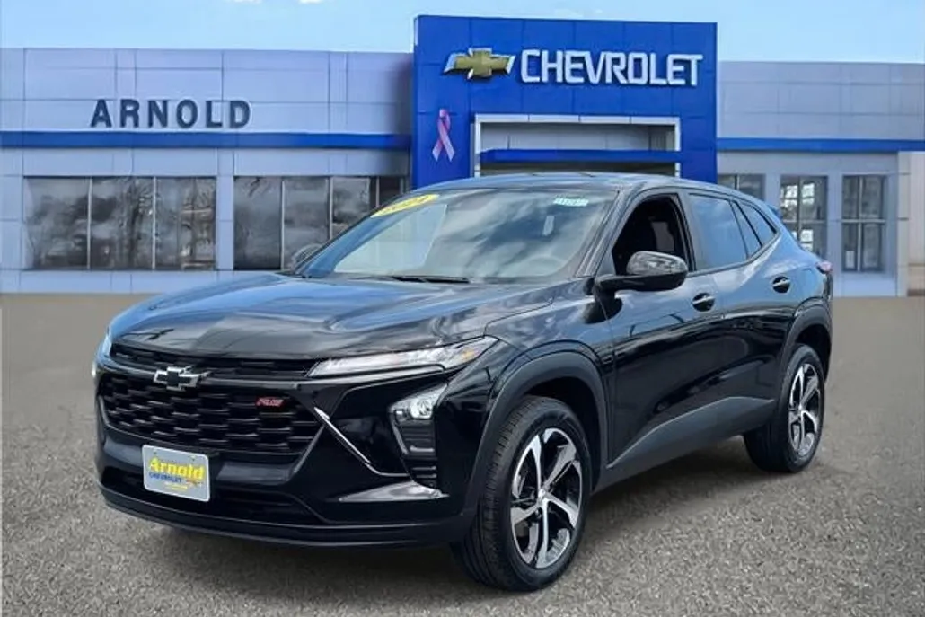 2024 Chevrolet Trax photo 1