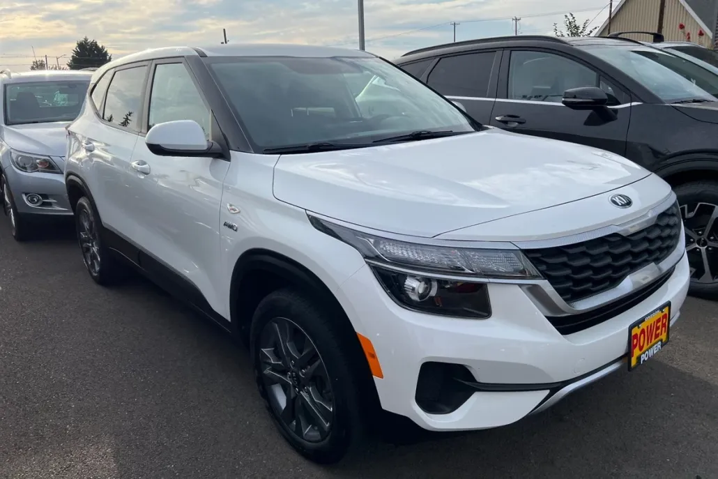 2021 Kia Seltos LX photo 1