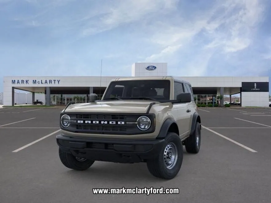 2025 Ford Bronco Base photo 1
