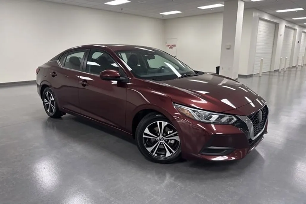 2022 Nissan Sentra SV photo 1