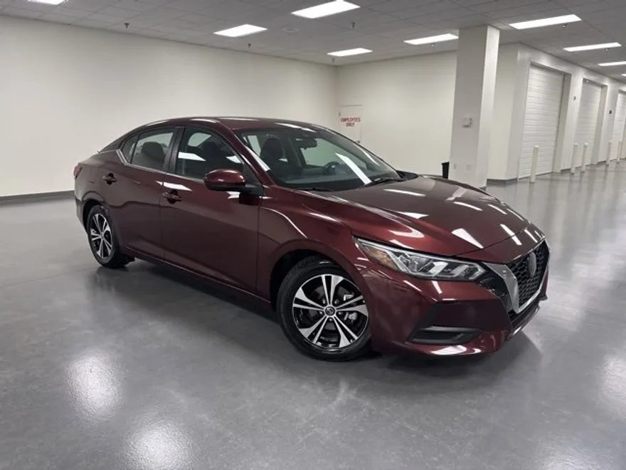 2022 Nissan Sentra SV photo 1