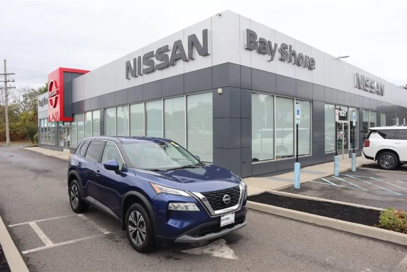 2023 Nissan Rogue SV photo 1