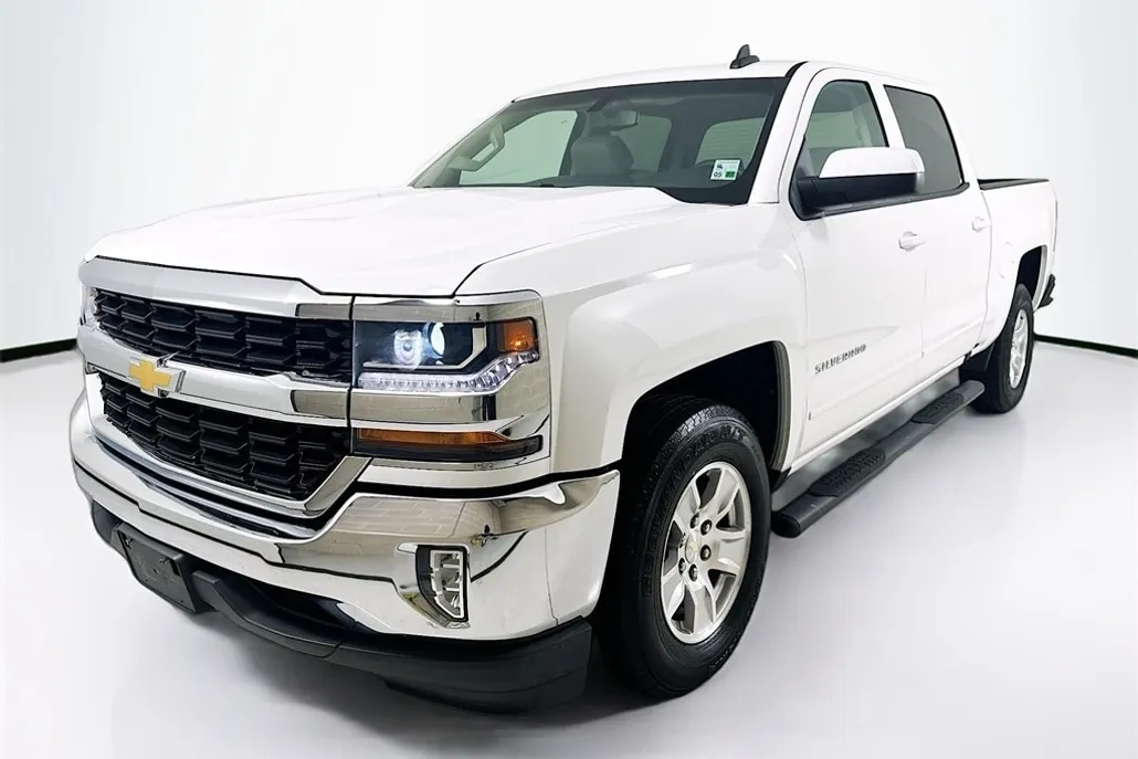 2017 Chevrolet Silverado 1500 photo 1