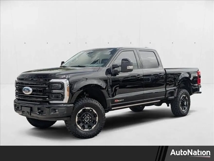 2025 Ford F-250 Platinum photo 1