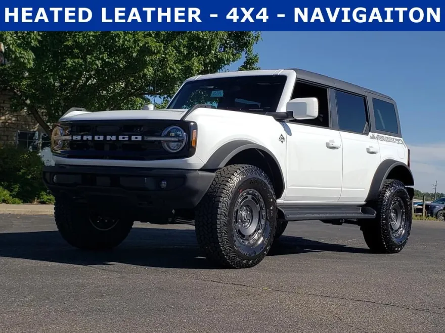 2025 Ford Bronco Outer Banks photo 1