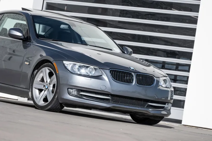 2011 Bmw 328i 3-series photo 1