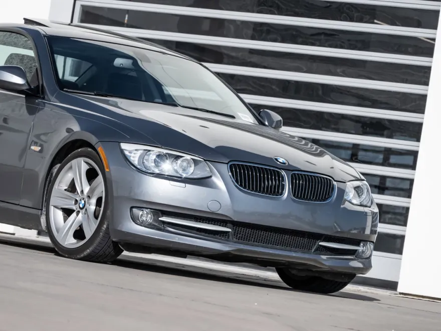 2011 Bmw 328i 3-series photo 1