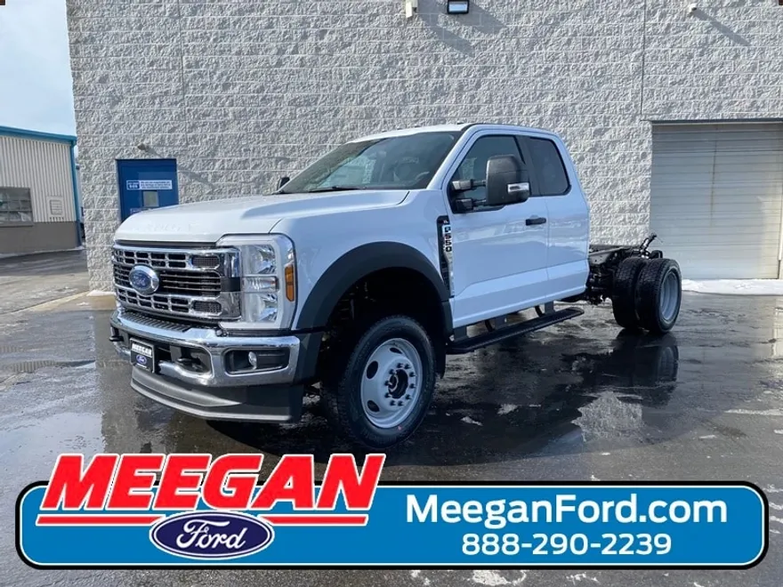 2025 Ford F-550 XL photo 1
