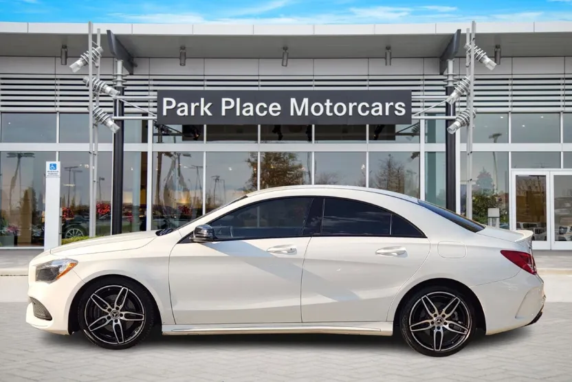 2019 Mercedes Benz CLA 250 photo 1