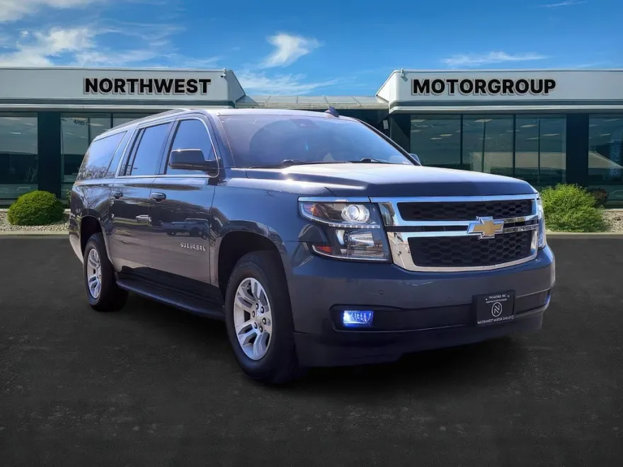 2020 Chevrolet Suburban 1500 LT photo 1