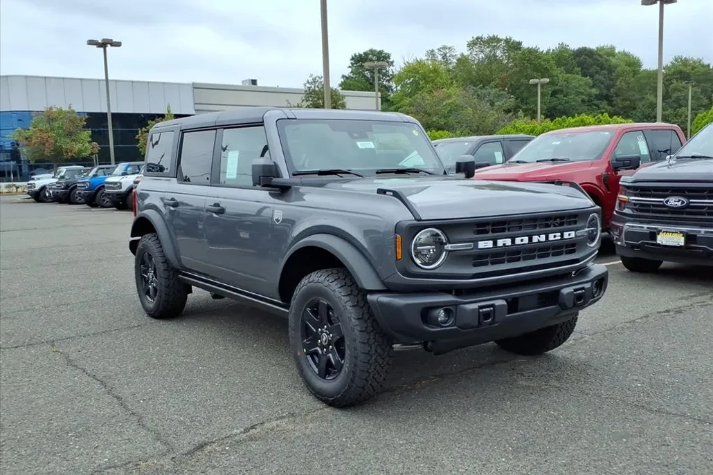 2025 Ford Bronco Big Bend photo 1