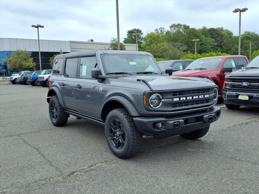 2025 Ford Bronco Big Bend photo 1