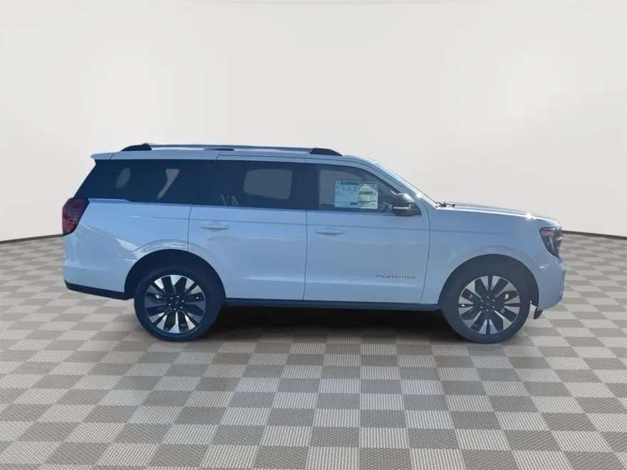 2025 Ford Expedition Platinum photo 1