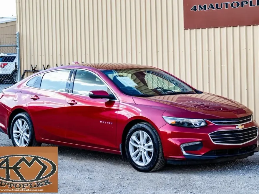 2016 Chevrolet Malibu 1LT photo 1