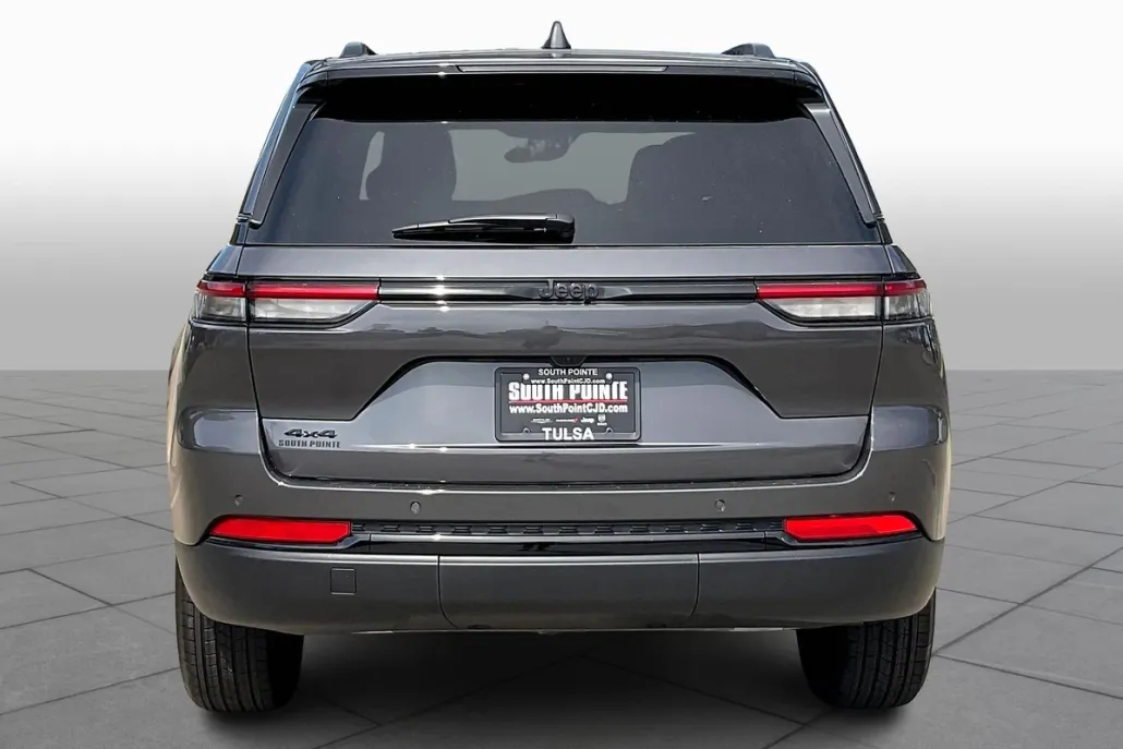 2025 Jeep Grand Cherokee Altitude X photo 1