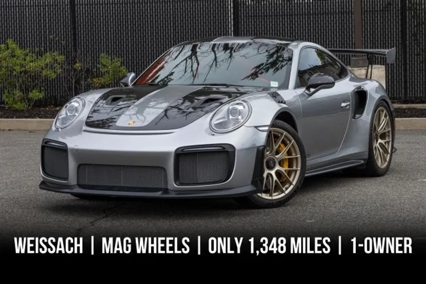 2018 Porsche 911 GT2 RS Coupe photo 1