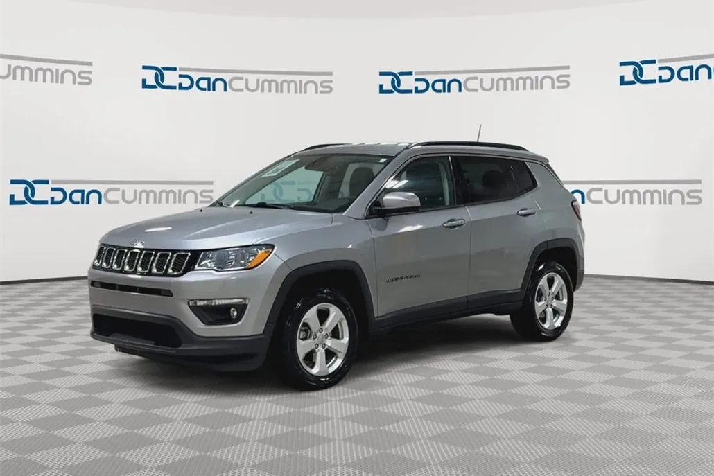 2021 Jeep Compass Latitude photo 1