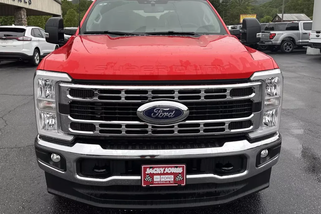 2025 Ford F-350 XLT photo 1