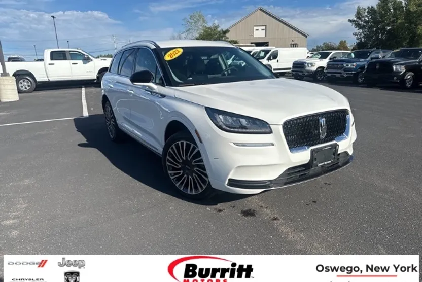 2022 Lincoln Corsair Standard photo 1