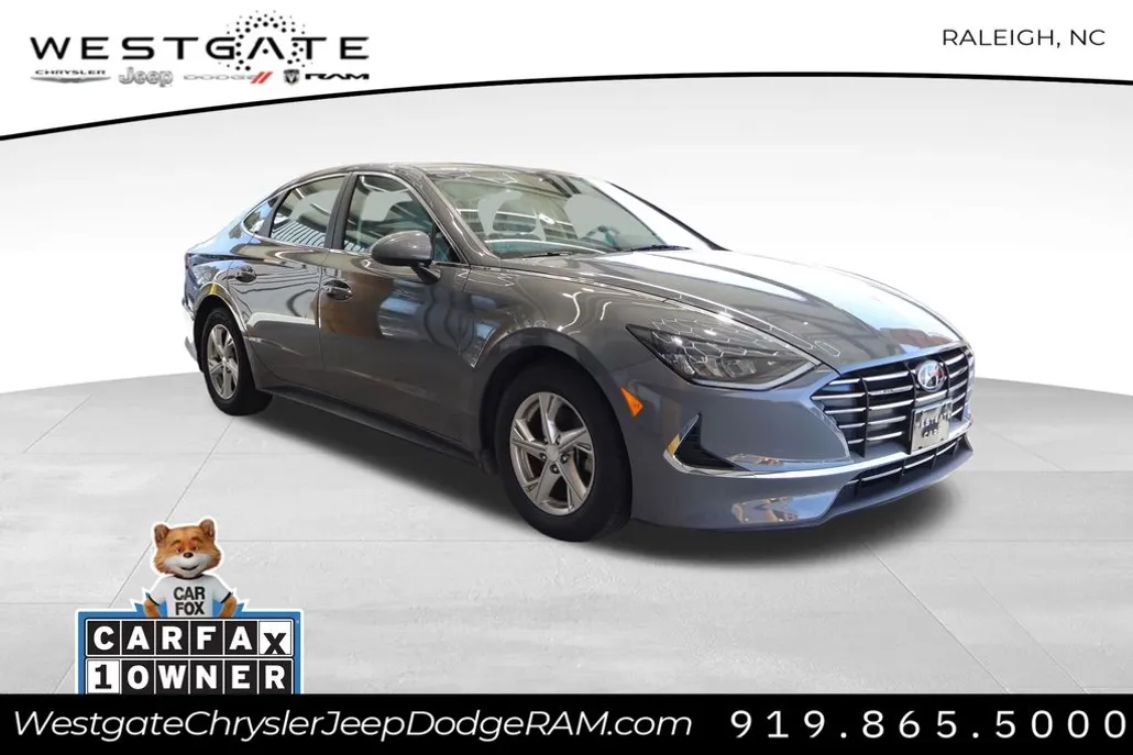 2022 Hyundai Sonata SE photo 1