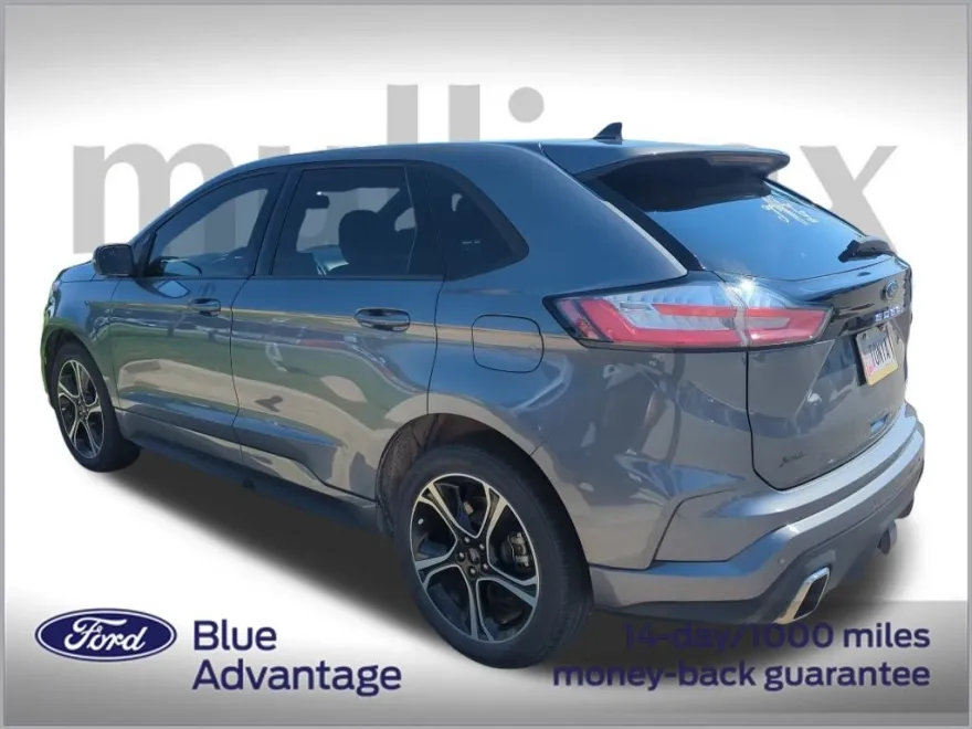 2021 Ford Edge ST photo 1