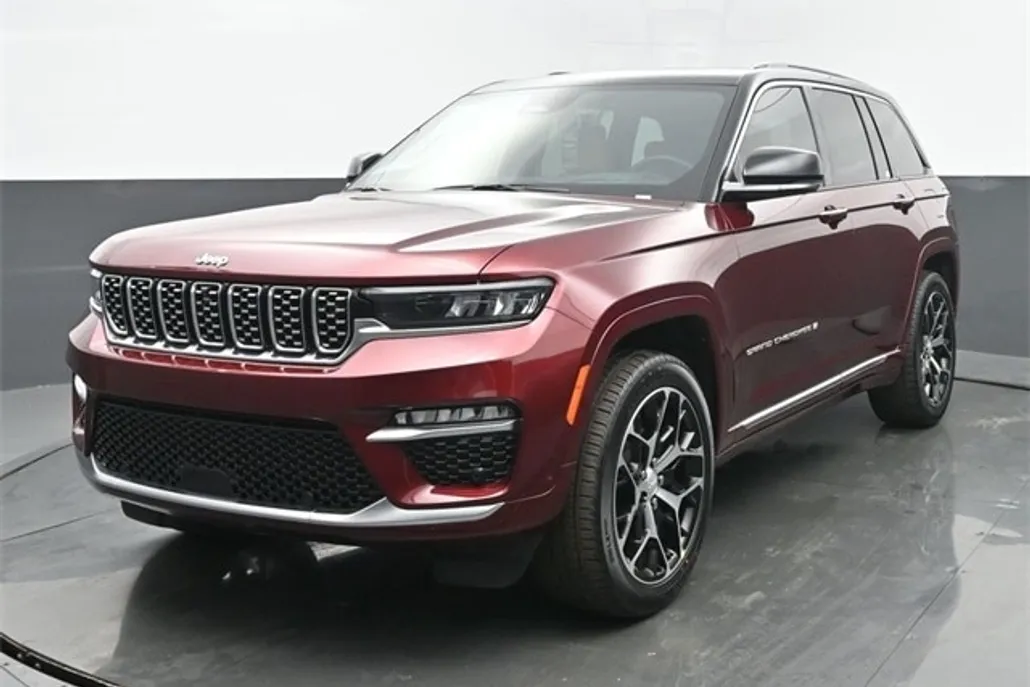 2025 Jeep Grand Cherokee Summit photo 1