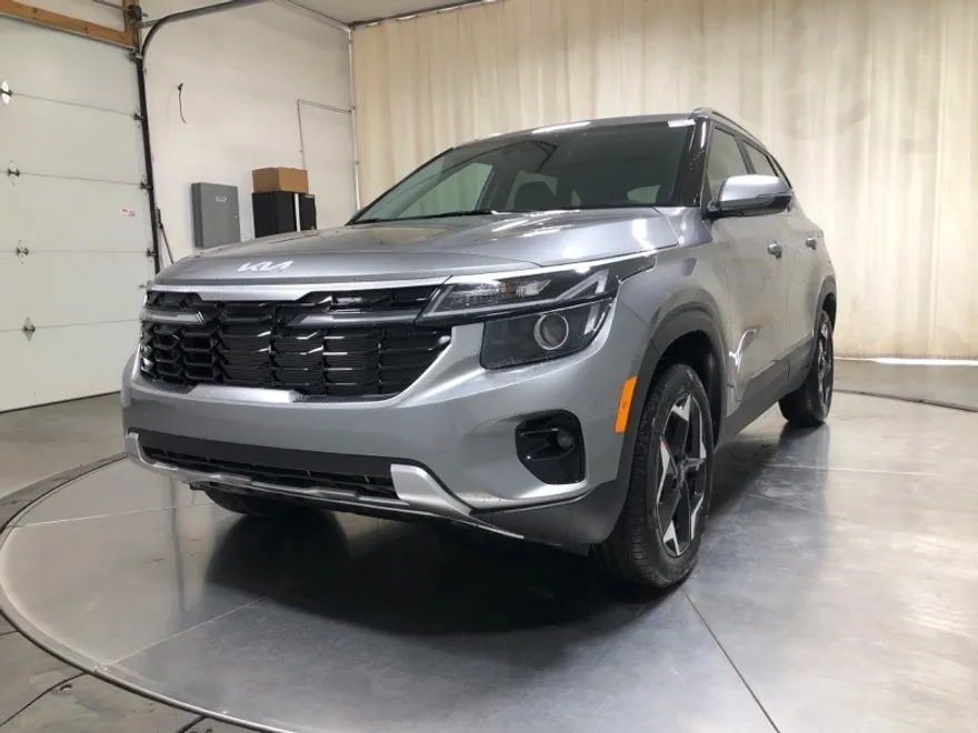 2026 Kia Seltos EX photo 1
