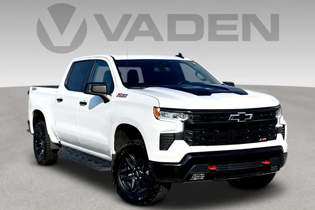 2024 Chevrolet Silverado 1500 LT Trail Boss photo 1