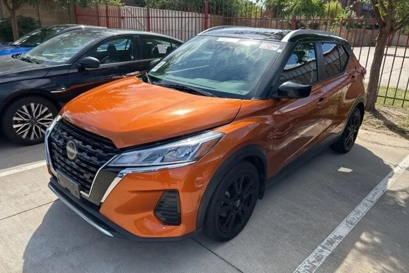 2023 Nissan Kicks SV photo 1