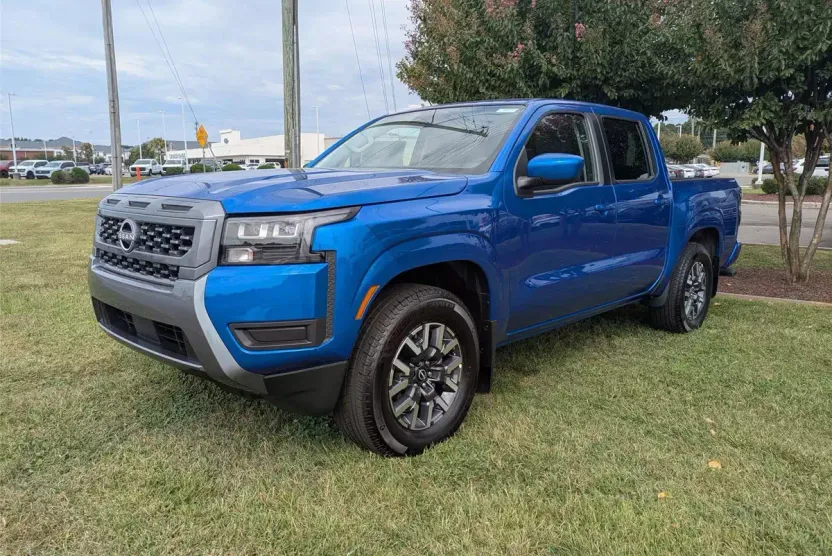 2026 Nissan Frontier SV photo 1