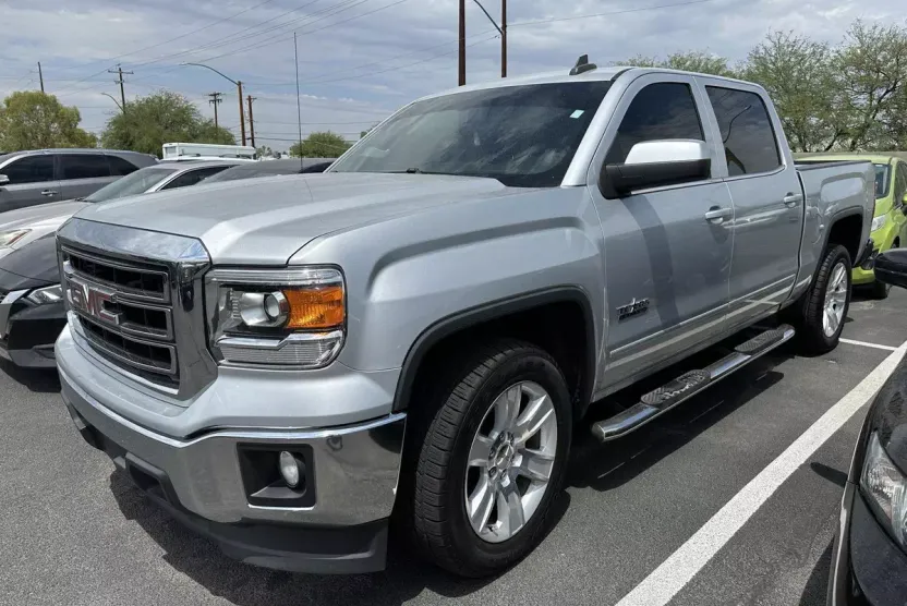 2015 Gmc Sierra 1500 SLE photo 1